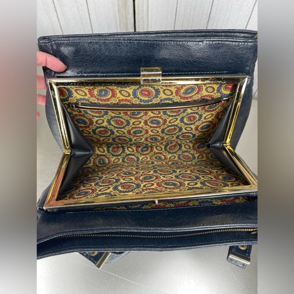 Vintage 1970s Navy Faux Leather Shoulder Hand Bag Fabric Print Interior - Picture 2 of 10